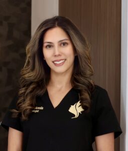 Dr. Renita Ahluwalia Headshot