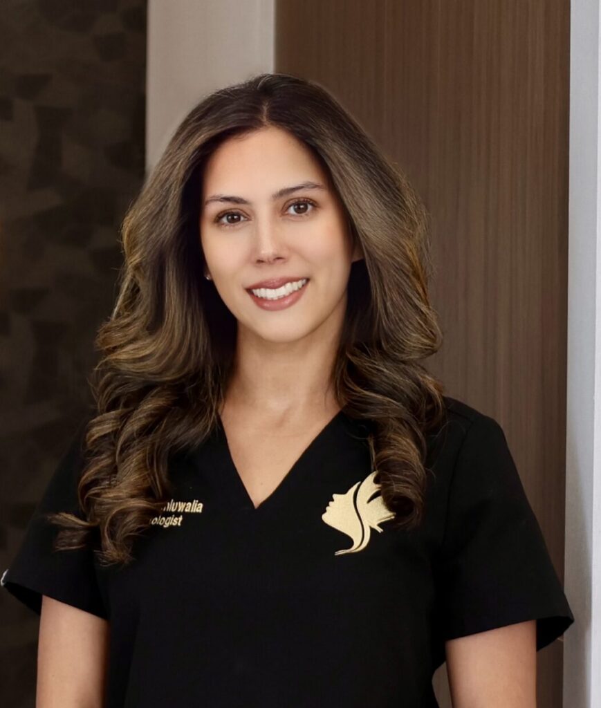 Dr. Renita Ahluwalia Headshot